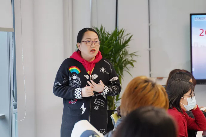 嘉人事业部负责人金芳总讲话中