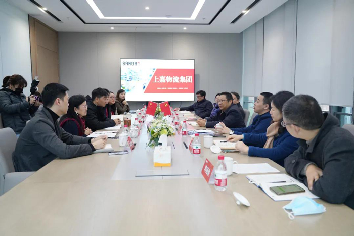 区各级领导干部与明升国际各部门负责人进行深度会谈